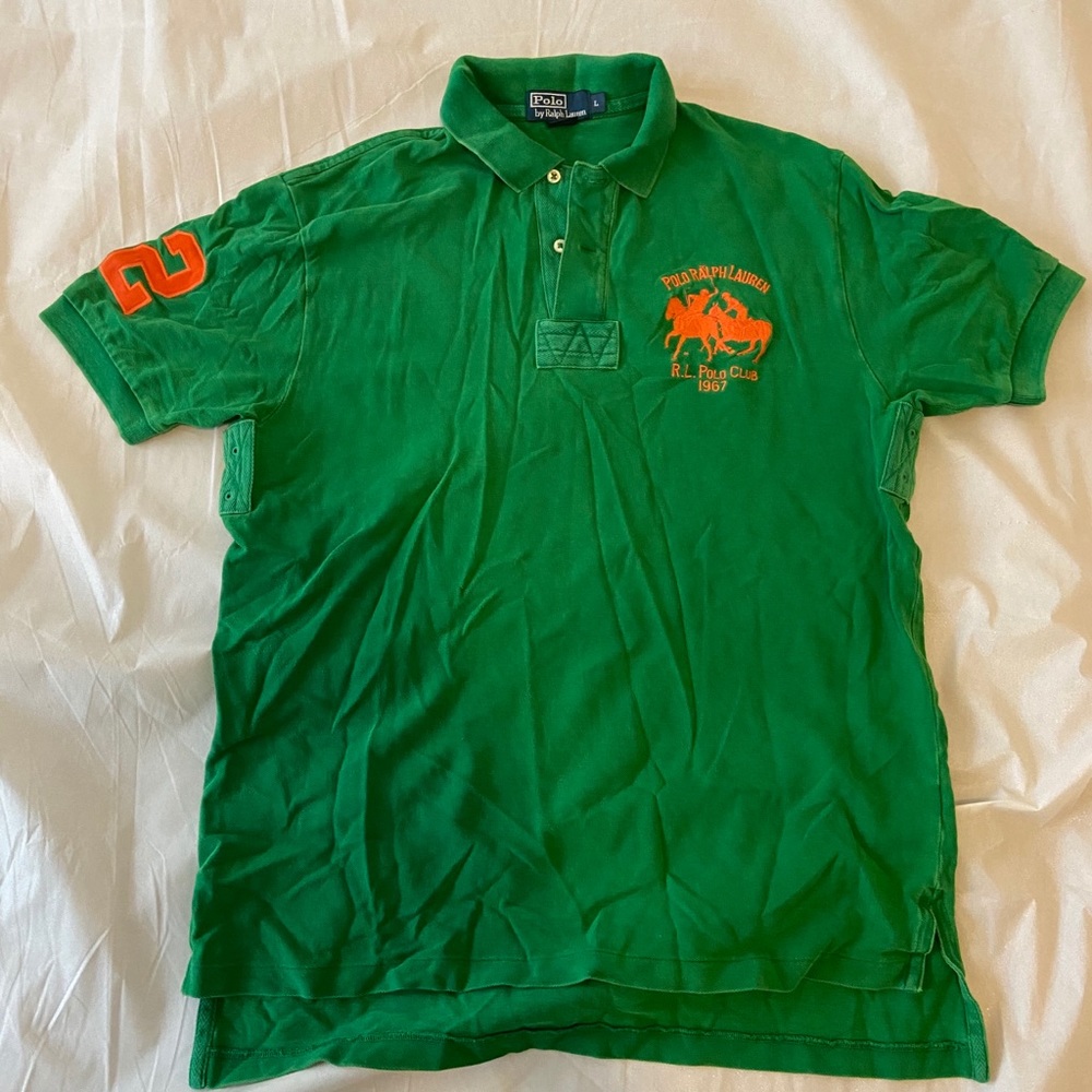 Green shirt sleeve polo
